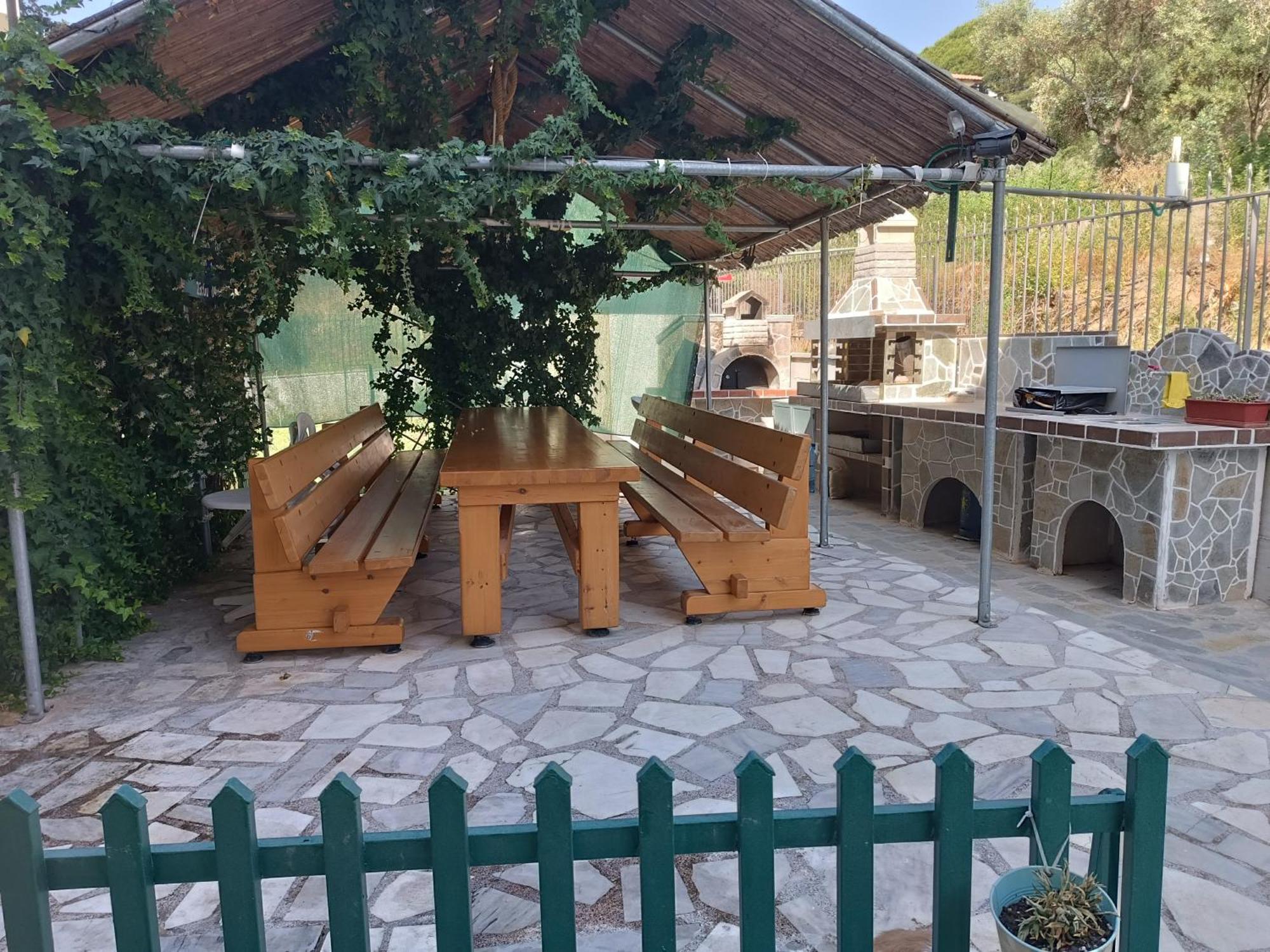 Anestis Apartments & Rooms Palaiontsiflikion Exterior foto