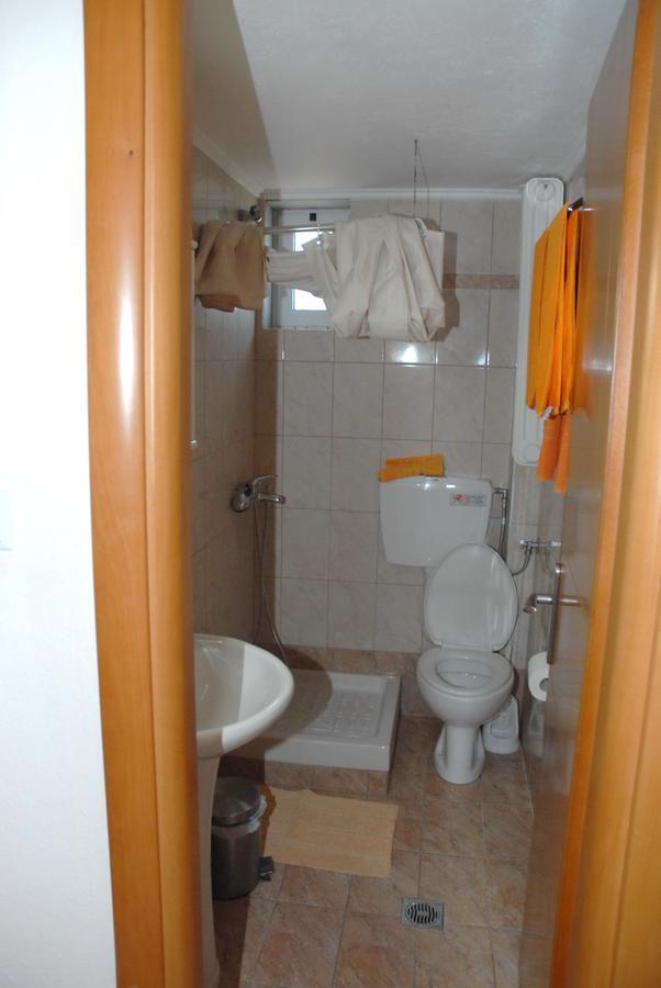 Anestis Apartments & Rooms Palaiontsiflikion Exterior foto